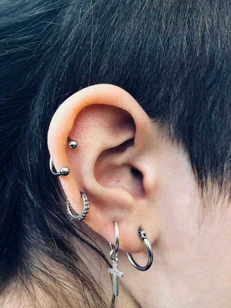 Ear Piercings Masc, Affirmation Inspiration, Piercing Inspo, Slay Girl, Ear Piercing, Piercing Tattoo, Piercing Jewelry, Ear Piercings, Ear Cuff