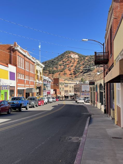 Cool Things to Do in Bisbee, Arizona | The Detour Effect Desert City, Bisbee Arizona, Mexican Border, Arizona City, Tucson Az, Tucson Arizona, Minecraft City, Ghost Tour, Scenic Beauty