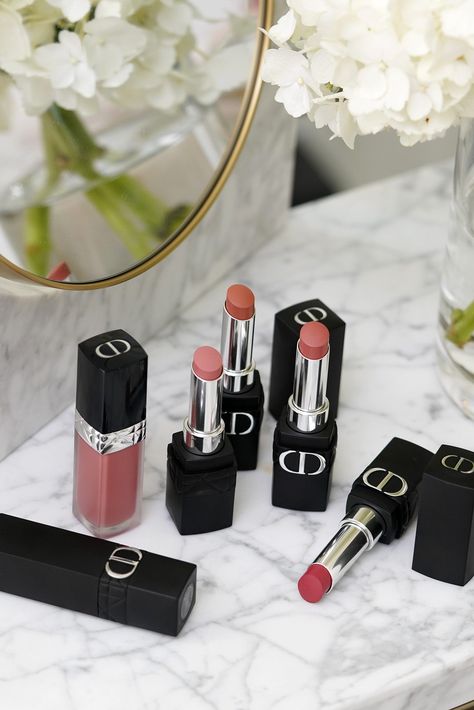 Dior Transfer Proof Lipstick, Rouge Dior Forever Liquid Transfer-proof Lipstick, Rouge Dior Forever Lipstick, Dior Lipstick Aesthetic, Dior Makeup Products, Dior Forever Lipstick, Christian Dior Lipstick, Dior Products, Lipstick Aesthetic