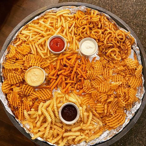 Fries Board, Fry Board, Shoestring Fries, Board Night, Waffle Fries, Curly Fries, Charcuterie Inspiration, Party Food Platters, Potato Fries