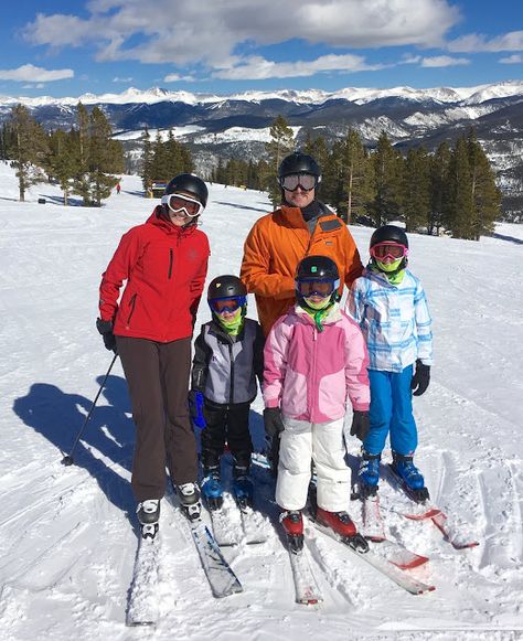 Magnolia Mamas : Family Ski Trip {Why We Love Private Ski Lessons} Love Private, Kids Skiing, Family Skiing, Winter Family Photoshoot, Family Ski Vacation, Japan Fits, Cheap Family Vacations, Family Ski, Family Ski Trip