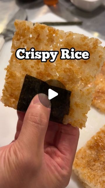 Sticky Rice Leftovers, Korean Crispy Rice, Healthy Puffed Rice Recipes, Crispy Rice Rolls Recipe, Crispy Cauliflower Rice, Rice Cups Baked, Bobby Flay Crispy Rice Recipe, What To Make With Leftover Rice, Crispy Rolled Rice