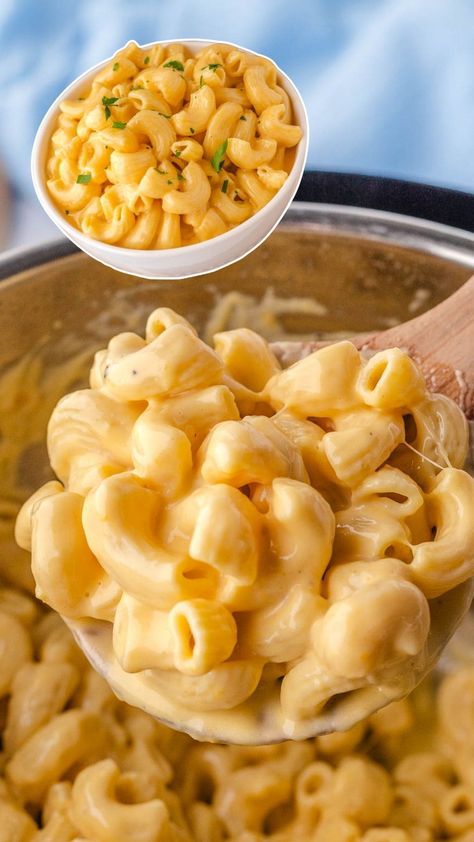 Whip up the Creamiest Instant Pot Mac and Cheese in just 20 minutes! With minimal effort and a handful of simple ingredients, you’ll have a rich, cheesy, and irresistible dish that’s perfect for weeknights or family gatherings. This easy, one-pot recipe is a crowd-pleaser you’ll want to make again and again. Try it tonight! Instant Pot Mac And Cheese, Pot Mac And Cheese, Carb Cravings, Easy Mac And Cheese, Creamy Macaroni And Cheese, Mac N Cheese Recipe, Macaroni Cheese, Instapot Recipes, Most Popular Recipes