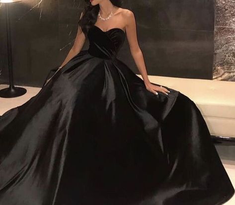 Black Strapless Prom Dress, Prom Dress Silk, Silk Ball Gown, Strapless Prom Dress, Train Party, Dress Silk, Feminine Energy, Ball Gown, Evening Dress