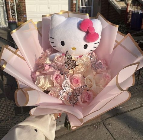 Hello Kitty Bouquet, Tort Hello Kitty, Sanrio Products, Plush Bouquet, Girl Birthday Gifts, Roses Bouquet Gift, Ribbon Flowers Bouquet, Images Hello Kitty, Hello Kitty Gifts