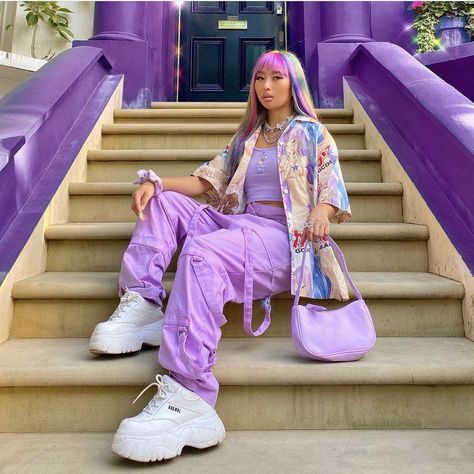 Lavender Cargo Pants Outfit, Pink And Purple Outfit Ideas, Retrowave Outfit, Purple Outfit Streetwear, Hyperpop Fashion, Purple J Fashion, Cute Purple Outfits, Pink And Purple Outfit, Lavender Streetwear