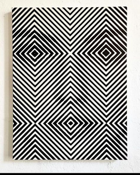 Halftone Art, Geometric Line Tattoo, Optical Illusion Drawing, Illusion Drawings, Cool Optical Illusions, Art Optical, 3d Art Drawing, Geometric Pattern Art, Line Art Vector