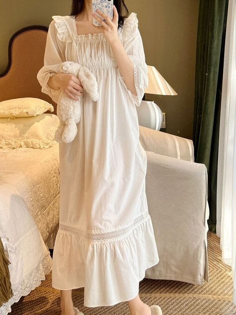 Aesthetic Nightgown, Cottagecore Loungewear, Medieval Nightgown, Vintage Nightgown Victorian, White Night Dress, Fantasy Nightgown, Edwardian Nightgown, English Winter, Victorian Lace Dress