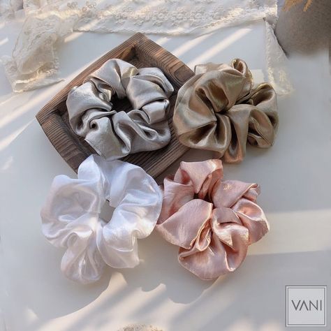 hair band scrunchies – Zicxa English Blog Girls Stuff, Wallpapers Images, Silk Lace, Lace Hair, Wallpapers Backgrounds, Popular Hairstyles, Free Hd Wallpapers, Satin Silk, Home Screen