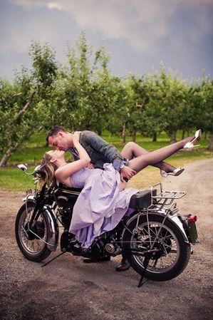 Passion...great wedding or engagement photo Harley-Davidson of ... Motorcycle Couples, Motorcycle Engagement Photos, Couple Motard, Motorcycle Photoshoot, Motorcycle Wedding, Biker Wedding, Motorcycle Couple, Motorcycle Vintage, Motorcycle Photography