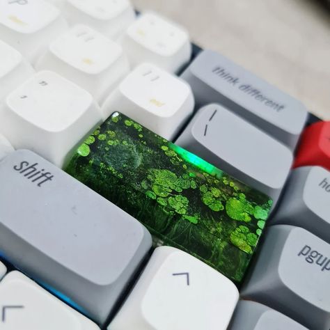 Epoxy Resin Artisan Keycap Custom Keycaps Botanical Keycaps - Etsy Hong Kong Resin Spacebar Keycap, Unique Keyboards, Custom Keycaps, Gaming Pc Build, Computer Set, Keyboard Keys, Key Caps, Gaming Room Setup, Computer Setup