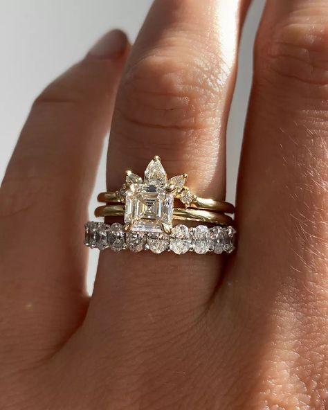 Stacked Wedding Rings Square, Asscher Engagement Ring With Band, Square Engagement Ring Stack, Asscher Ring Stack, Wedding Ring Stack Princess Cut, Hawaiian Engagement Rings, Princess Cut Stacked Wedding Ring, Wedding Band For Square Engagement Ring, Princess Cut Ring Stack