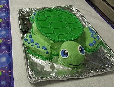 turtle cake that is such a cute cake! that would be perfect for Ryders party! Sea Turtle Cake, Turtle Birthday Cake, Turtle Birthday Parties, Baby Boy Decorations, Turtle Cake, Turtle Birthday, Turtle Party, Gateaux Cake, Birthday Desserts