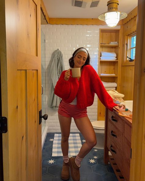 cozy mornings at the cabin ☕️🎀🕯️🪵 Cabin Vibes Outfit, Cabin Pics Insta, Beach Bonfire Outfit Winter, Winter On The Beach Outfits, Winter Cabin Instagram Pictures, Cabin Cozy Outfit, Cabin Girls Trip Aesthetic, Cabin Poses, Cabin Aesthetic Outfit