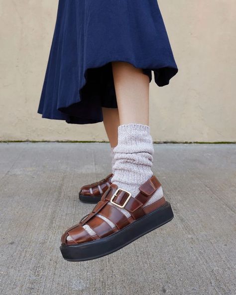 Fisherman Sandals, Caged Sandals, Loeffler Randall, Comfy Shoes, Brown Sandals, Cute Shoes, Platform Sandals, Flat Sandals, Fashion Pants