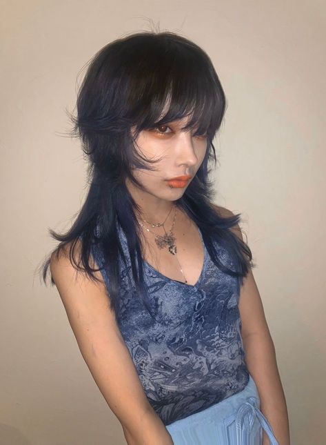 Jellyfish Haircut, Androgynous Hair, Hair Color Streaks, Shot Hair Styles, Alternative Hair, Penteado Cabelo Curto, Dye My Hair, Mullet Hairstyle, Cool Hair