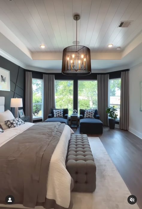 Incredible Bedrooms Master Suite, Window Seating Bedroom Master Suite, Oversized Master Suite Ideas, Room Remodeling Bedroom Master Suite, Sitting Room Bedroom Master Suite, Private Bedroom Patio Master Suite, Master Bedrooms With Windows, Decorating Large Bedroom, Luxury Bedroom Master Romantic Interior Design