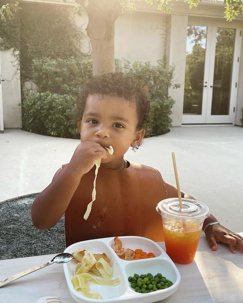 Psalm West, West Aesthetic, Kids In Love, Lala Anthony, Baby Prince, Kardashian Kids, Jenner Family, Mixed Kids, Best Friends For Life