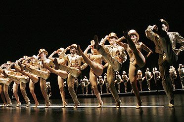 A Chorus Line Anatomy Landmarks, Theater School, School Auditorium, London Palladium, Image Book, Chorus Line, Night Concert, Broadway Costumes, A Chorus Line