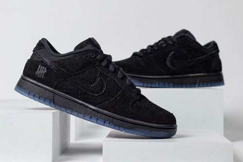 Nike Dunk Low Sp, All Black Nikes, Nike Sb Shoes, Nike Models, Nike Sb Dunks, Swag Shoes, Latest Sneakers, Best Sneakers, Nike Dunk Low