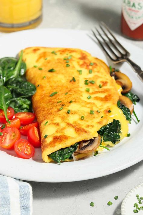 Just Egg, Egg Omelette, Healthy Eggs, Omelette Recipe, Resep Diet, Boiled Egg, Healthy Eating Recipes, Omelet, Vegan Breakfast