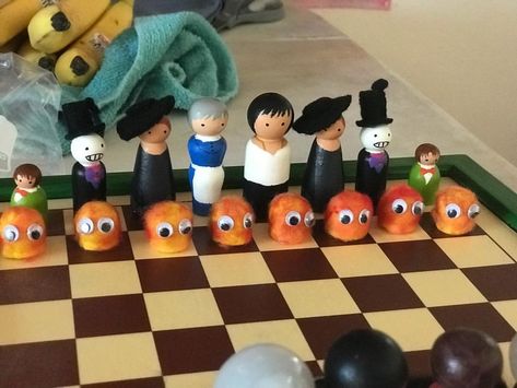 Spirited Away & Howl’s Moving Castle diy custom chess set made from peg dolls. Custom Chess Pieces, Howls Moving Castle Clay Art, Custom Chess Set, Diy Chess Set, Castle Diy, Village Ideas, Ghibli Studio, Creative Mom, Chess Sets