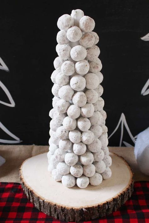 Donut hole tree at a Winter Christmas party! See more party planning ideas at CatchMyParty.com! Donut Hole Tree, Donut Tree, Winter Christmas Party, Holiday Party Ideas, Christmas Trimmings, Christmas Planters, Christmas Holiday Party, Happy Birthday Jesus, Holiday Recipes Christmas