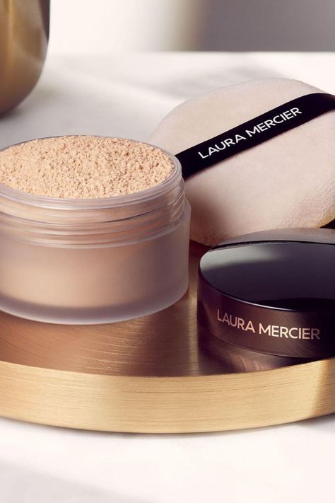 Laura Mercier Translucent Loose Setting Powder - Honey🍯✨ With a touch of sheer coverage, the powder avoids settling into fine lines and pores, giving a modern matte finish that is crease-free✨ Beauty Bar Ideas, Laura Mercier Powder, Which Makeup, Beauty Care Logo, Laura Mercier Translucent Powder, Beauty Desk, Beauty And The Beast Costume, Makeup Collection Goals, Gorgeous Wedding Makeup