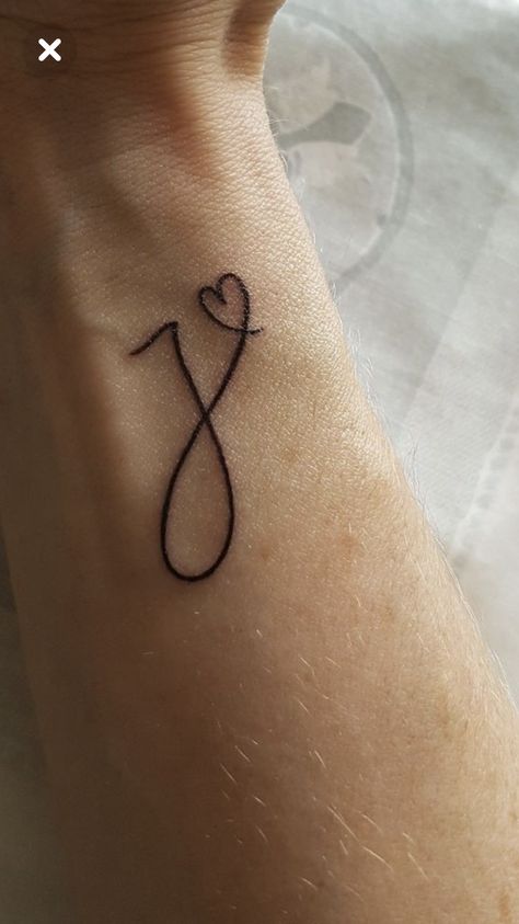 #tattoletraJ Letter J Tattoo, Tattoo Design Ideas For Women, Christian Tattoo Ideas, Shades Of Burgundy Hair, Line Drawing Tattoos, Burgundy Hair Color, J Tattoo, Oscars After Party, Jesus Tattoo