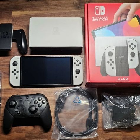 Nintendo switch oled New Nintendo Switch, Nintendo Switch Console, Gamer Setup, Nintendo Entertainment System, Nintendo Switch Oled, Super Nintendo, Entertainment System, The Vision, Future Life