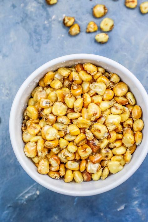 Easy Homemade Corn Nuts Baked or Fried Snack Recipe - Homemade Corn Nuts - either baked or fried snack recipe, are a delicious, addictive, salty and crunchy snack you can't get enough of!  #homemadecornnutsfriedorbaked #sidedishes Homemade Corn Nuts, Corn Nuts Recipe, Parched Corn, Yogurt Muffin, Road Snacks, Snacks Vegan, Corn Nut, Viral Recipes, How To Make Corn