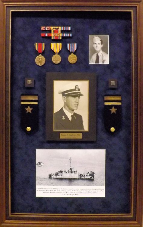 Family Heirloom Display, Shadow Box Memory, Military Shadow Box, Genealogy Scrapbooking, Memory Projects, Diy Shadow Box, Military Medals, Memory Crafts, Medal Display