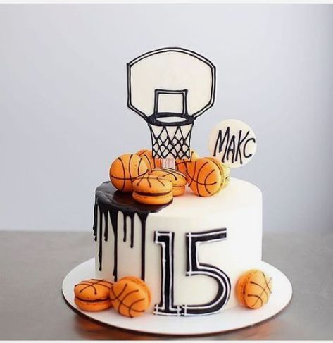 Basketball Party Food, Swimming Pool Cake, Basketball Birthday Cake, Basketball Theme Birthday, Llama Cake, Football Birthday Cake, Pool Cake, Teen Cakes, Star Birthday Party