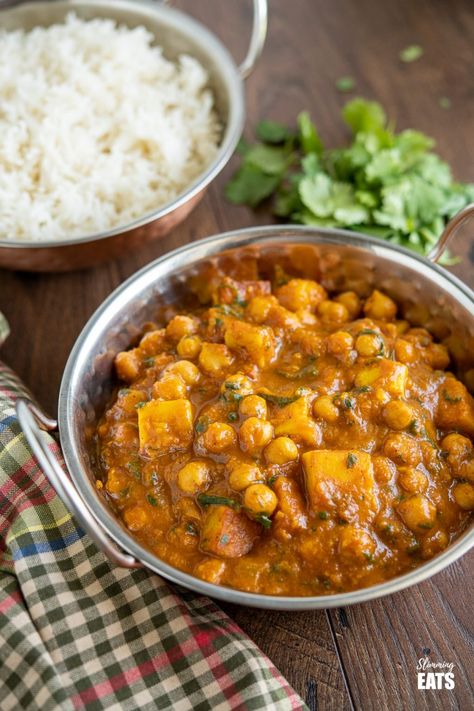 Punjabi Dinner, Indian Chickpeas, Easy Paneer Recipes, Indian Vegan, Indian Cheese, Fakeaway Recipes, Paneer Cheese, Survival Stuff, Food Collection