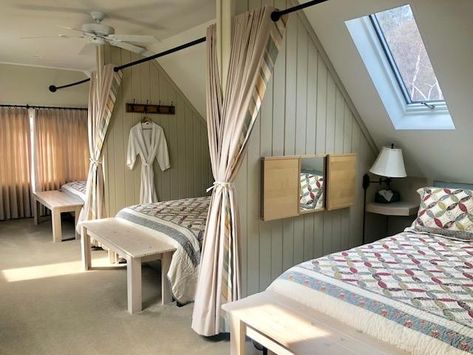 Bunk Room Ideas, Bunk Beds Built In, Bunk Rooms, Attic Bedrooms, Attic Spaces, Basement Design Ideas, Attic Bedroom, Attic Rooms, Bunk Room