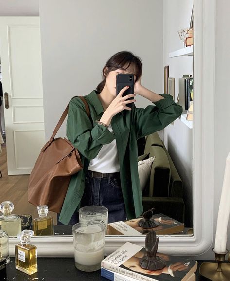 Teenage Style, Clothes Tips, Casual College Outfits, Fashion Top Outfits, Korean Casual Outfits, Casual Outfit Inspiration, Everyday Fashion Outfits, Casual Day Outfits, Simple Outfit