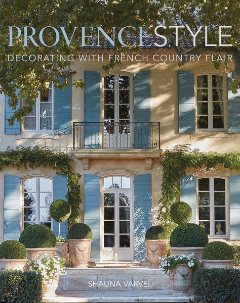 Le Mas des Poiriers | House & Garden Provence Poiriers, Lucinda Chambers, Paris Markets, Provence Style, Own House, French Cottage, Entry Hall, Beautiful Hotels, Avignon