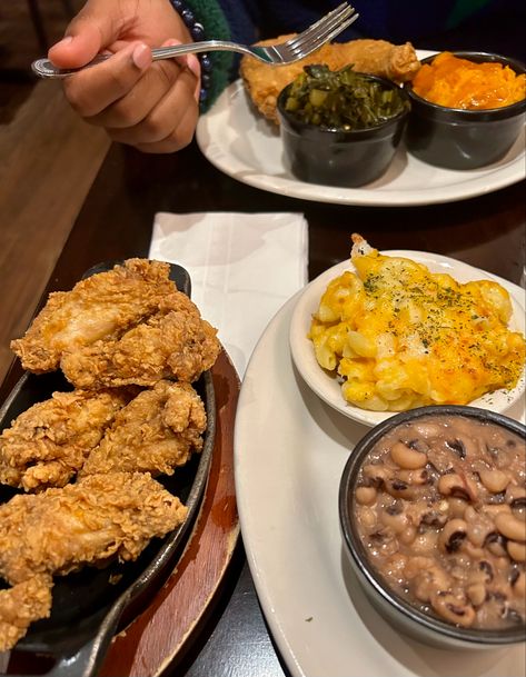 Soul Food Restaurant Decor, Soul Food Aethstetic, Soul Food Buffet, Soul Food Dinner Plates, Soul Food Dinner Party, Soulaan Culture, Soul Food Catering, Soul Food Menu, Healthy Soul Food