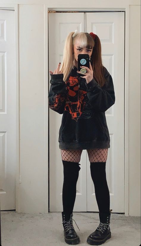 Emma Langevin Wearing Corpse Husbands New Merch Corpse Hoodie, Emma Langevin, Selfie Dump, Fire Fashion, Swimming Outfits, Alt Clothes, Alt Outfits, Teenage Fashion, Utila