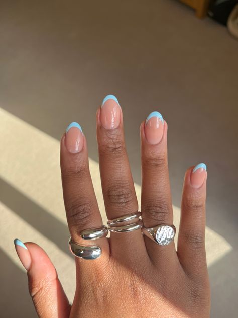 Nails French tip baby blue Short Round Nails French Tip Color, Blue French Tip Almond Acrylic Nails, Powder Blue French Tips, Hoco Nails Short Almond, Almond Biab Nails Designs, Round Biab Nails, Blue Biab Nails, Short Blue French Tip Nails, Baby Blue French Nails