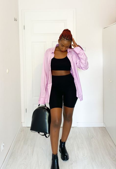 Biker Shorts Concert Outfit, Shorts With Oversized Shirt, How To Style Biker Shorts, Outfits With Biker Shorts, Black Biker Shorts Outfit, Plus Size Biker Shorts Outfit, Biker Short Outfits, Shorts With Tights Outfit, Biker Shorts Outfit Summer