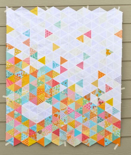 Equilateral Triangle Quilt, Equilateral Triangle, Heart Quilts, Triangle Quilt Pattern, Heart Quilt Pattern, Pixel Heart, Quilt Modernen, Quilts Patterns, Quilt Block Patterns Free