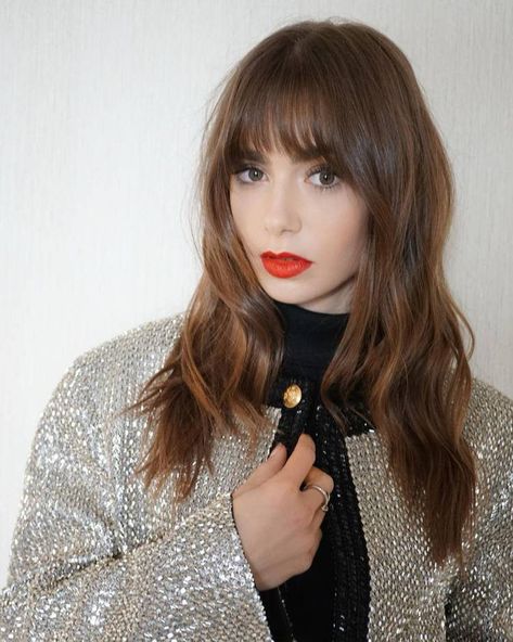 Emily In Paris Haircut, Paris Hairstyles, Lily Jane Collins, Lily Collins Hair, Phil Collins, Long Hair With Bangs, Emily In Paris, Lily Collins, Bang Bang