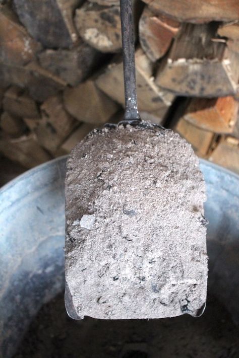 70+ Uses for Wood Ash Uses For Ashes, Wood Ash, Homestead Survival, Wood Burning Stove, Wood Stove, Ash Wood, Organic Gardening, Backyard Garden, Backyard Landscaping