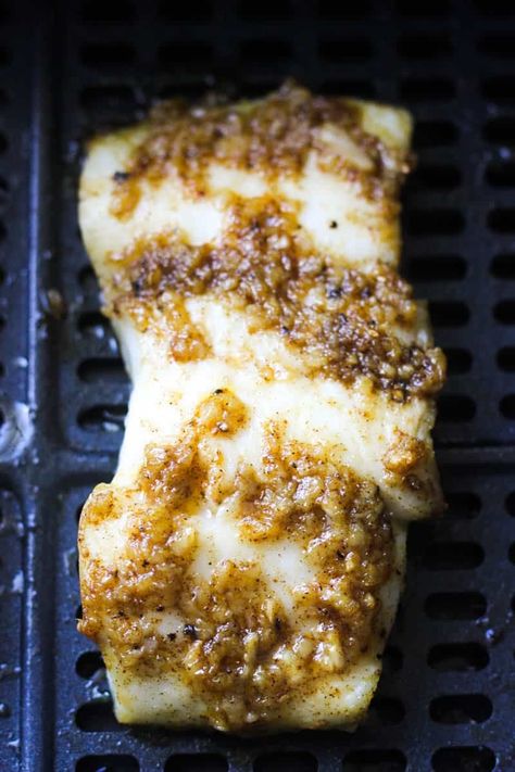 air fryer haddock with garlic Air Fryer Haddock, Cajun Garlic Butter Sauce, Haddock Recipes, Air Fryer Fish, Flat Iron Steak, Easy Seafood, Apple Chips, Popcorn Chicken, Garlic Butter Sauce