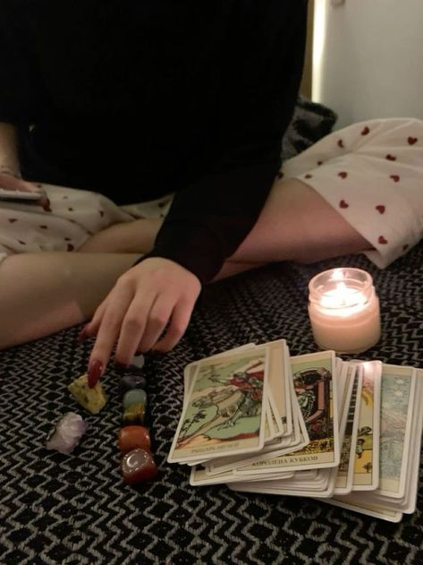 Spiritual Woman Aesthetic, Esoteric Aesthetic, Spirituality Crystals, Tarot Card Reading, Visual Board, Tarot Art, Season Of The Witch, Witch Aesthetic, Reading Tarot Cards