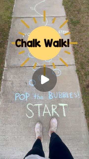 Pinch of Play on Instagram: "Here’s your sign to create a Chalk Walk for your kids this summer! ☀️🎨" Creative Hopscotch Ideas, Chalk Walk Ideas, Sidewalk Chalk Obstacle Course For Kids, Fun Hopscotch Ideas, Hopscotch Ideas Sidewalk Chalk, Hop Scotch Ideas, Chalk Ideas Sidewalk, Hopscotch Ideas, Chalk The Walk