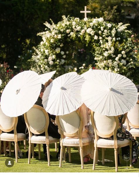 Vintage Umbrella Wedding, White Parasol Wedding, Italian Umbrellas, Chinese Paper Umbrella, Parasols Wedding, Presley Wedding, Lady Luster, Umbrella Paper, White Parasol