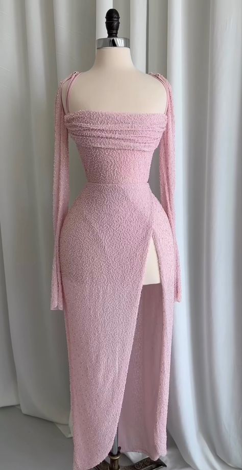 Pink evening gown Formal Dresses Luxury, Playful Luxury Outfit, Spain Dresses Fashion, Pink Oh Polly Dress, Elegant Fancy Dresses, Oh Polly Birthday Dress, Oh Polly Prom Dress, Oh Polly Dresses Pink, Oh Polly Outfits