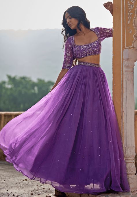 Blouse Style For Lehenga, Lehenga Back Neck Design, Aari Work Blouse With Net, Mukaish Embroidery, Purple Lehenga, Ghaghra Choli, Crop Top Lehenga, Simple Lehenga, Trendy Outfits Indian